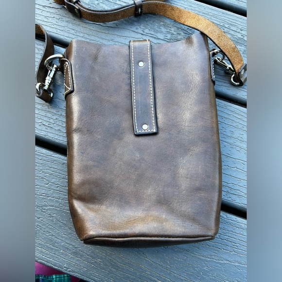 Bespoke handmade crossbody purse with artisan clasp - Picture 5 of 7